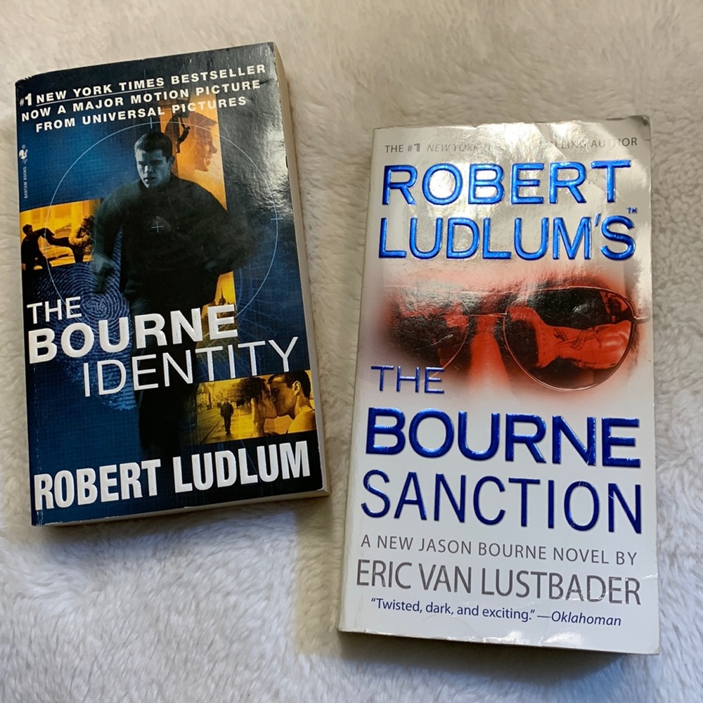 Bourne books Ludlum action